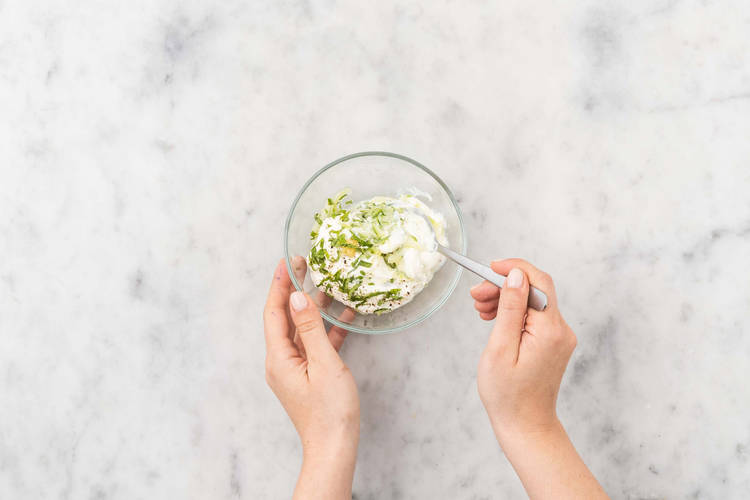 Préparer le tzatziki