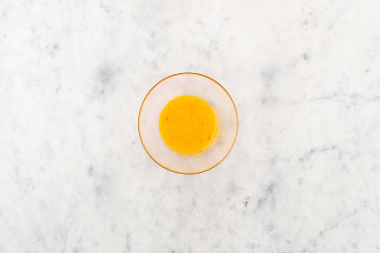Mango-Dressing zubereiten
