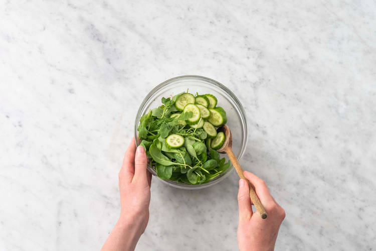 Make salad