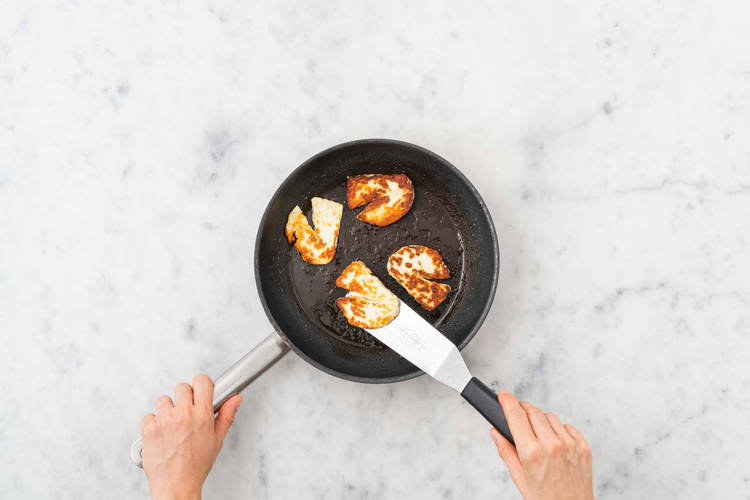 Cuire le halloumi