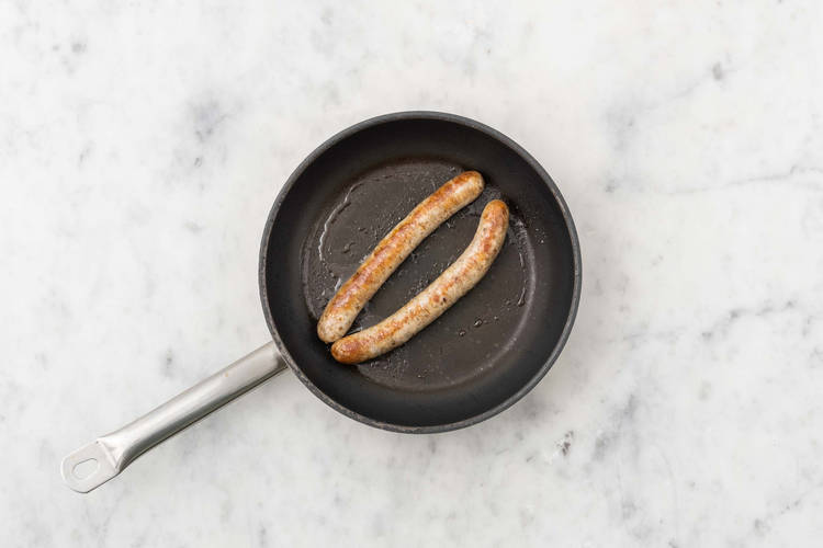 Cuire les saucisses