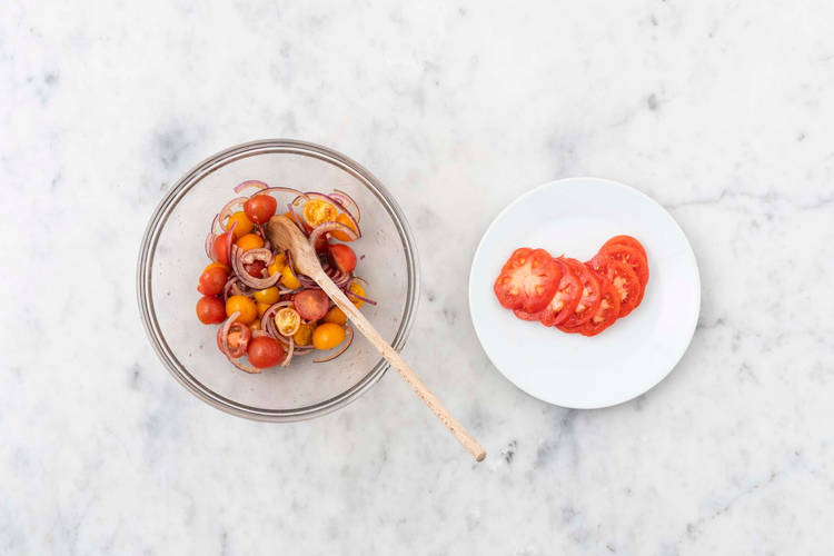Tomatensalade maken