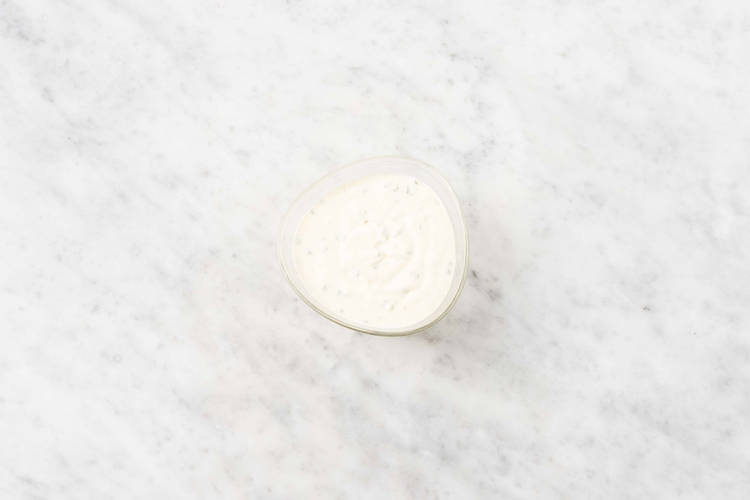 Préparer la vinaigrette ranch maison