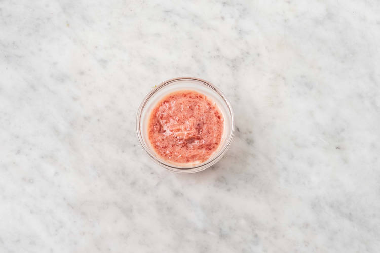 Préparer la mayo aux bleuets