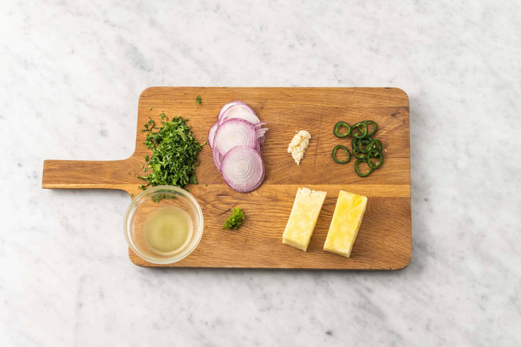 Faire rôtir les oignons et les ananas