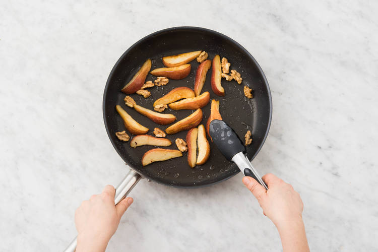 Birnen karamellisieren