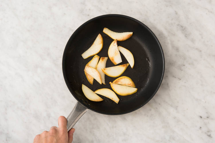 Poêler la poire