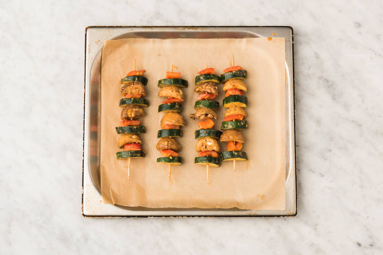 Gemüsespiessli zubereiten