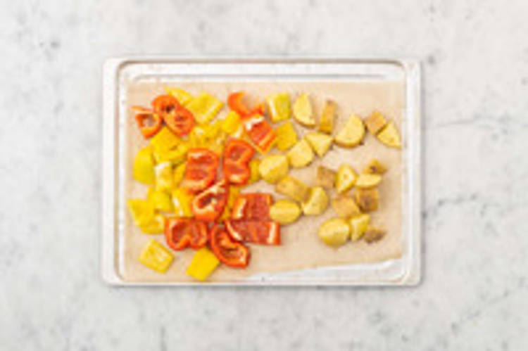 Cuocere le patate e peperoni