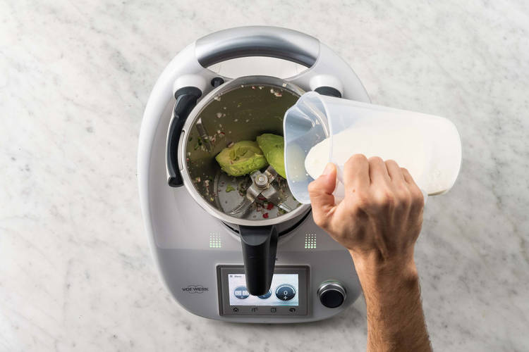 Avocadocrème zubereiten