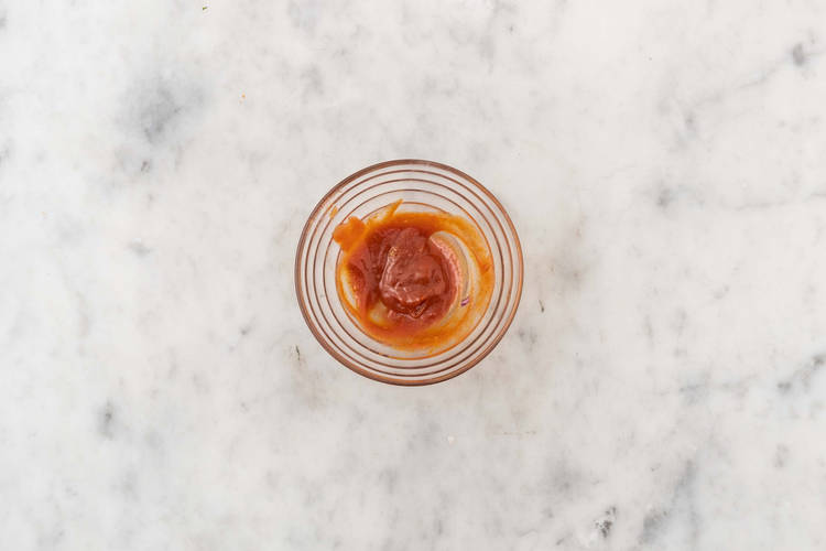 Préparer le ketchup au cari