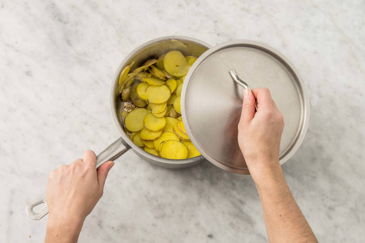 Préparer les pommes sarladaises