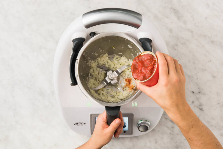 Tomatensoße kochen