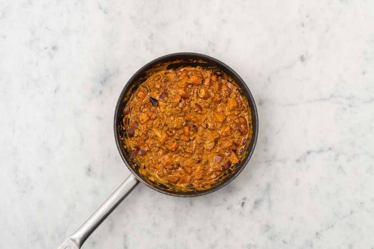 Finish curry and toast naan