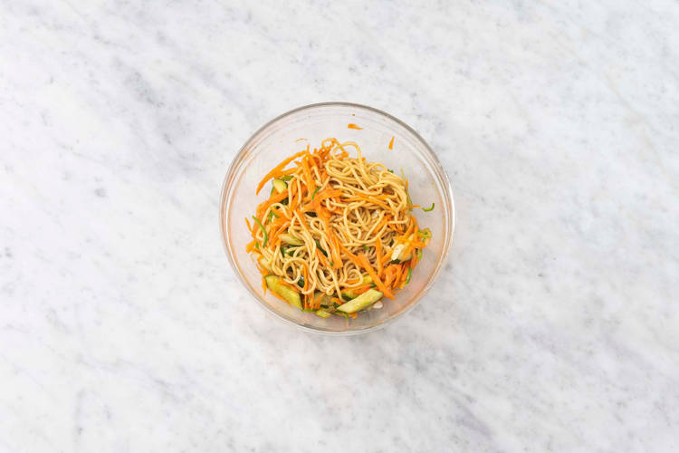 Blanda nudelsallad