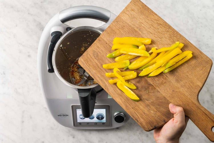 Zerkleinern & dünsten