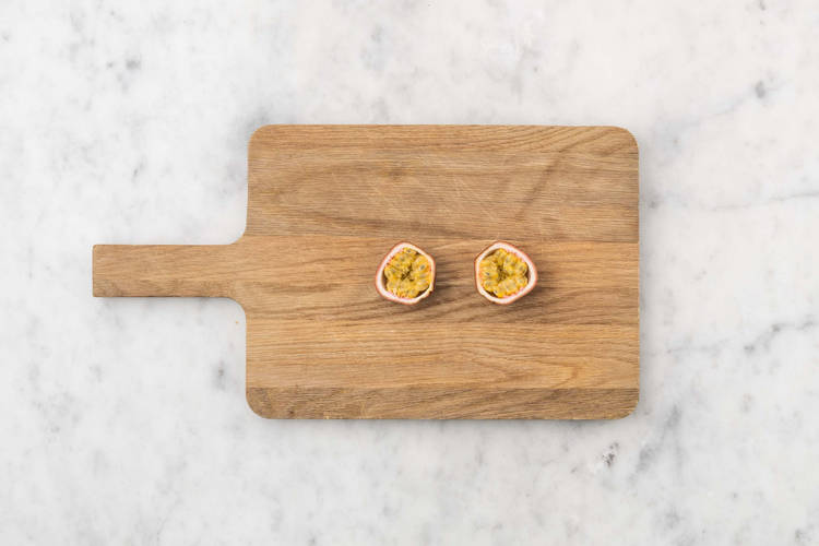 Passievrucht snijden