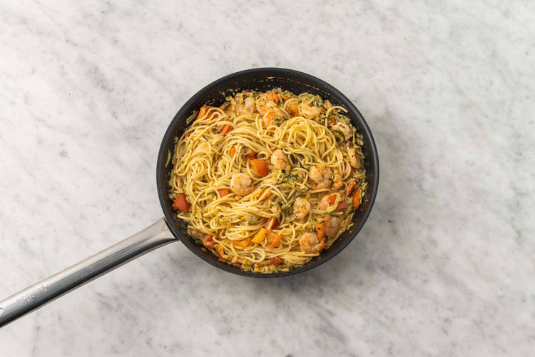 Bland pasta og saus