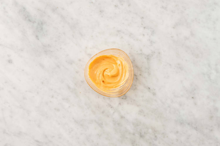 Preparare la spicy mayo