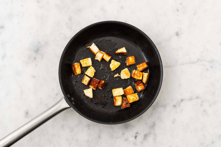 Cook halloumi