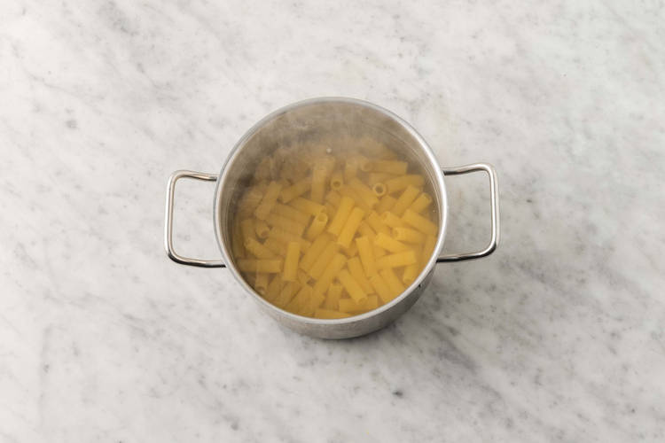 Cuocere la pasta