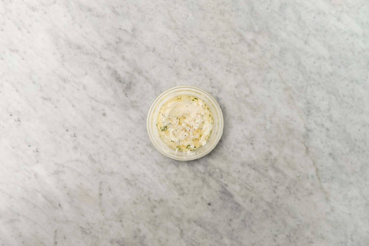 Fare la salsa di yogurt
