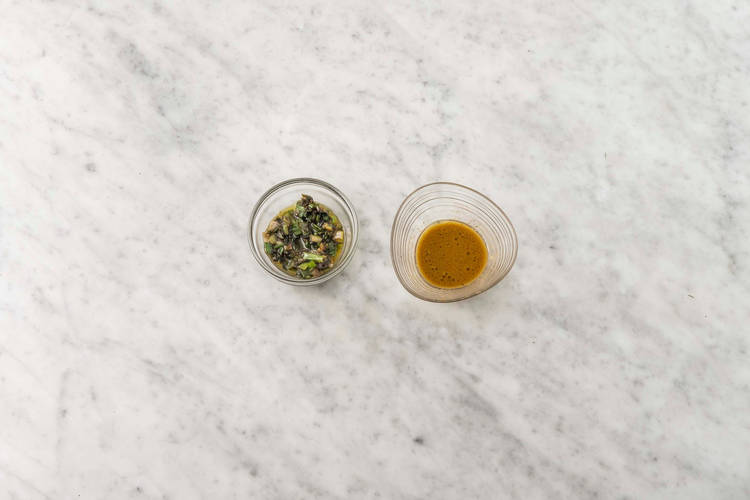 Fare la salsa di cipollotti