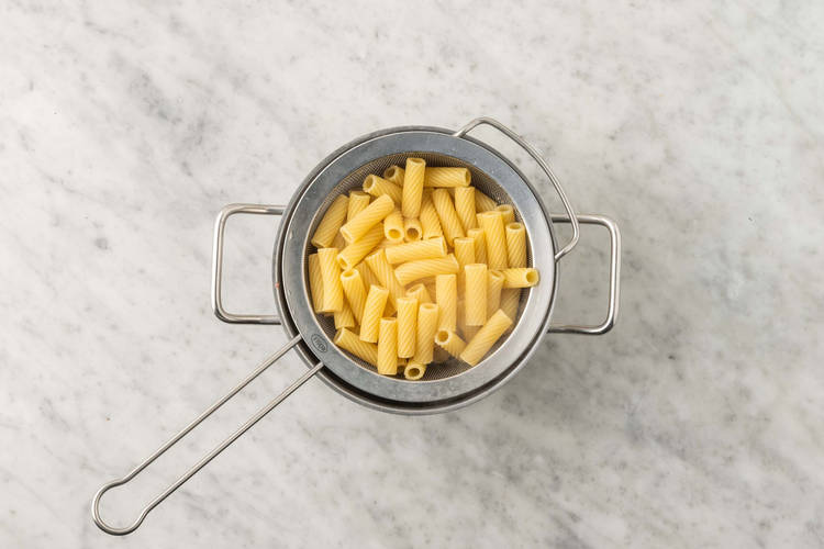 Cuocere la pasta