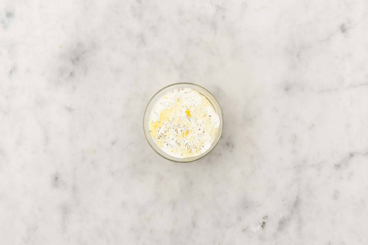 Preparare la salsa tzatziki