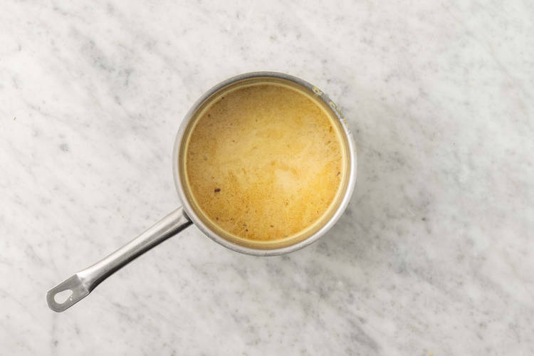 Aggiungere il latte di cocco