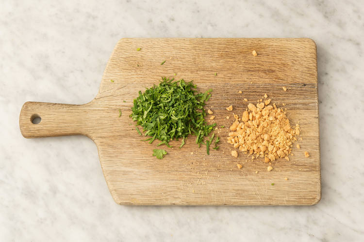 Hak peanuts og koriander