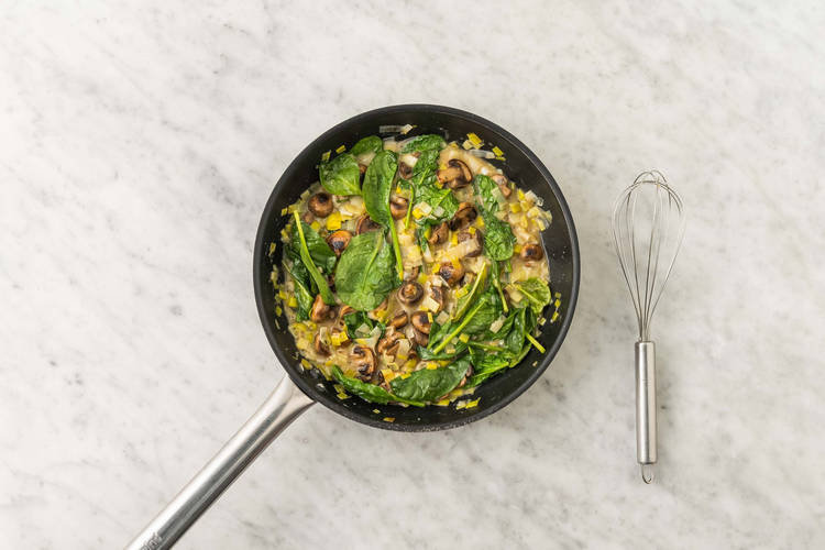 Cook sauce and spinach