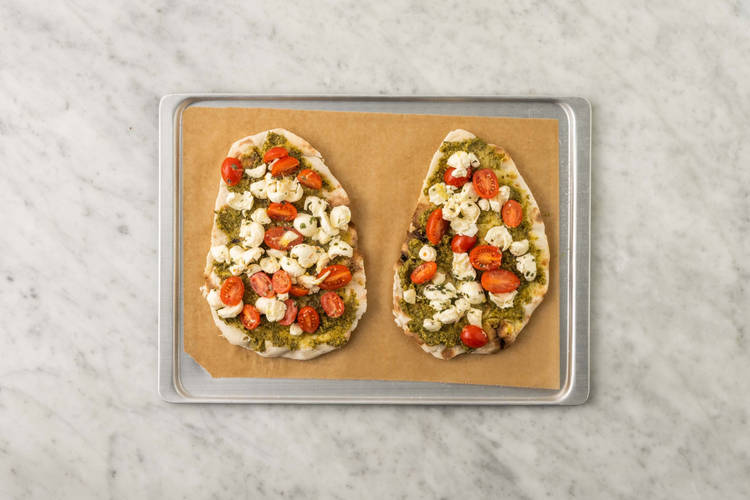 Assembler les pains plats