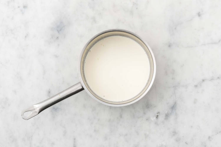 Creare la crema di pecorino