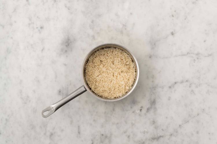 Make the Garlic Rice
