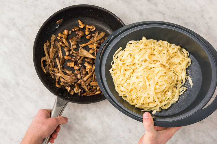 Pilze braten & Pasta vollenden