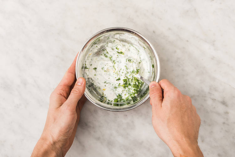 Faire la sauce au yogourt