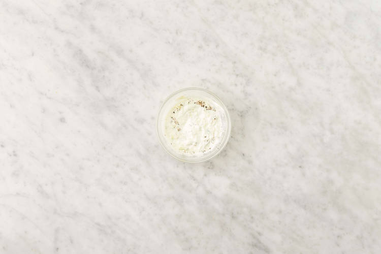 Förbered tzatziki