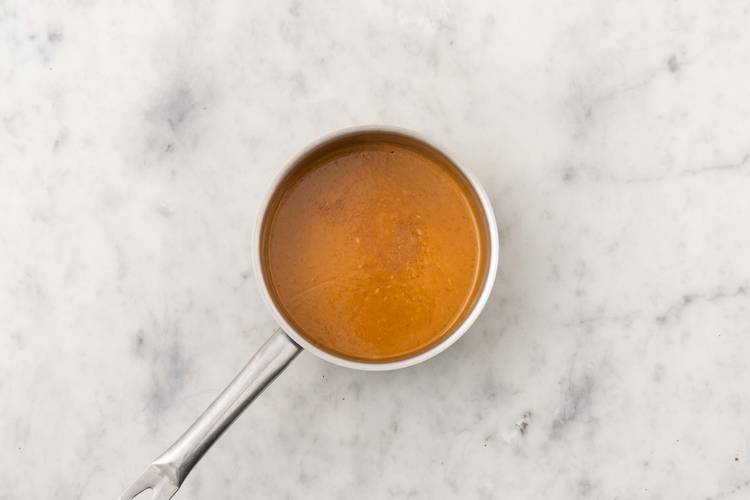 Mix the Satay Sauce