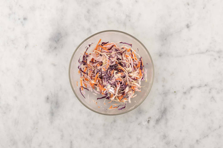 Préparer la salade de chou