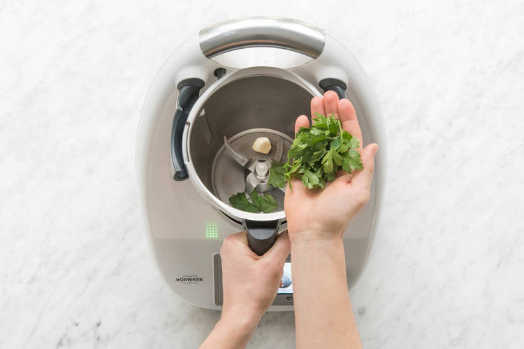 Vegane Filetstücke marinieren