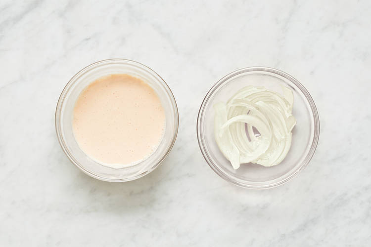Pickle Onion & Mix Crema