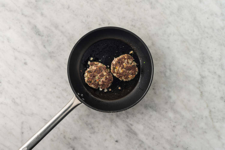 Cuocere gli hamburger