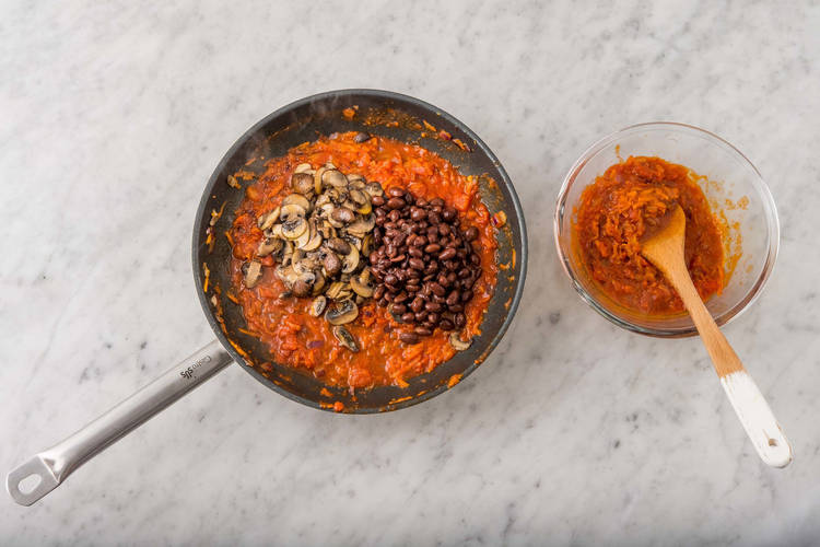 Stek svamp- och bönröra