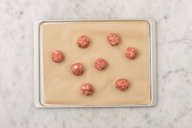 Préparer et faire cuire les boulettes