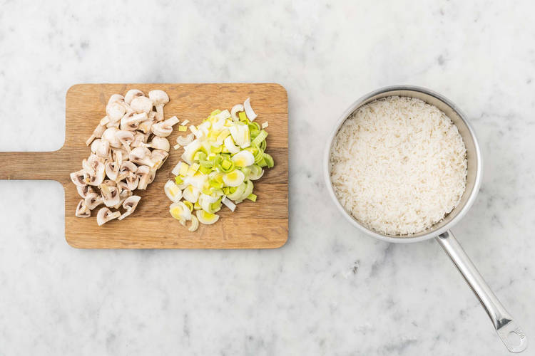 Préparer le riz et les légumes