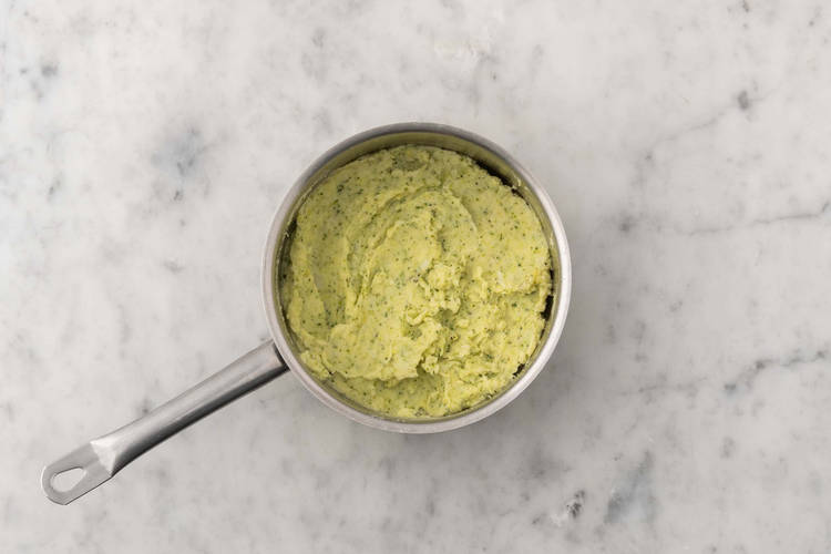 Gör broccoli- och potatismos