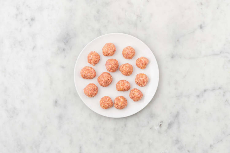 Form meatballs
