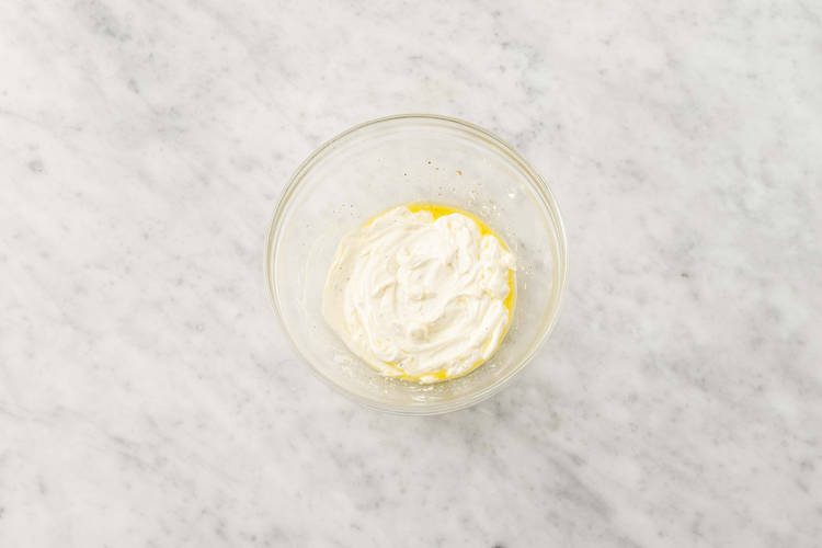 Amalgamare la salsa alla ricotta