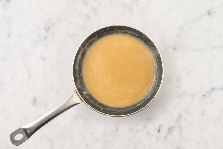 Préparer la sauce de cuisson